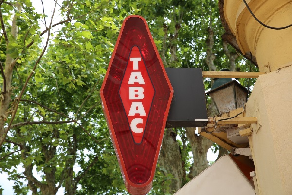 Débitants de tabac : une indemnité de fin d’activité (plus ?) limitée ?