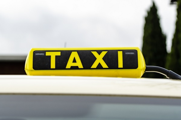 Chauffeurs de VTC non-professionnels = taxis ?
