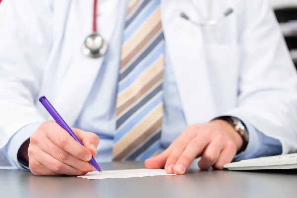 Retour de congé maladie : pas de visite médicale = pas d’obligation pour le salarié ?