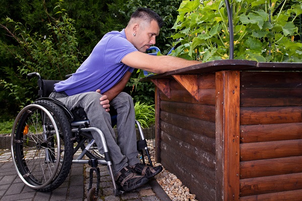 accessibilite-des-personnes-handicapees-non-respect-des-normes-destruction-