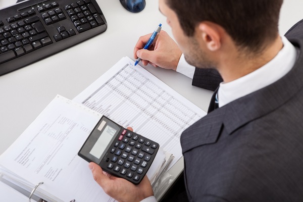 faire-appel-a-un-expert-comptable-fini-la-paperasse-
