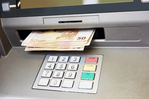 prestataires-de-service-:-gestion-d’un-distributeur-de-billets-=-exoneration-de-tva-?