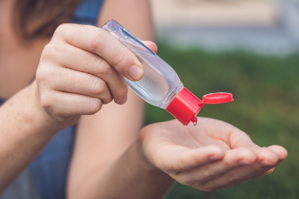 coronavirus-et-gel-hydroalcoolique-:-une-plateforme-web-pour-les-industriels