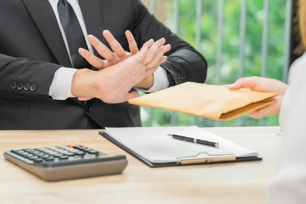 c’est-l’histoire-d’un-employeur-qui-est-contraint-de-recourir-au-chomage-partiel…