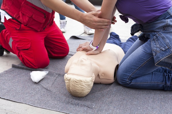 premiers-secours-:-une-formation-pour-tous-?