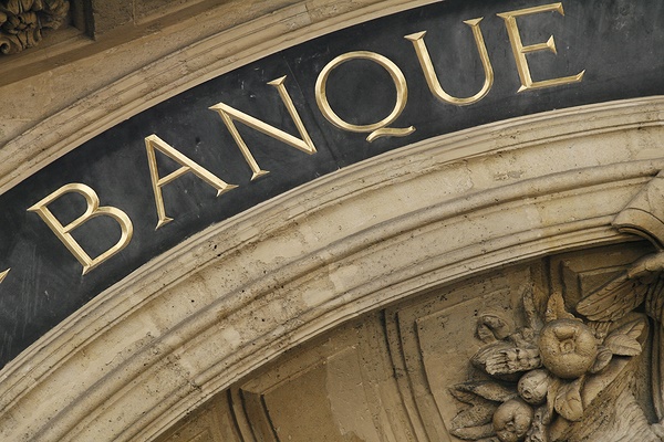 intermediaire-en-operations-de-banque-:-«-a-l’impossible,-nul-n’est-tenu-»-?