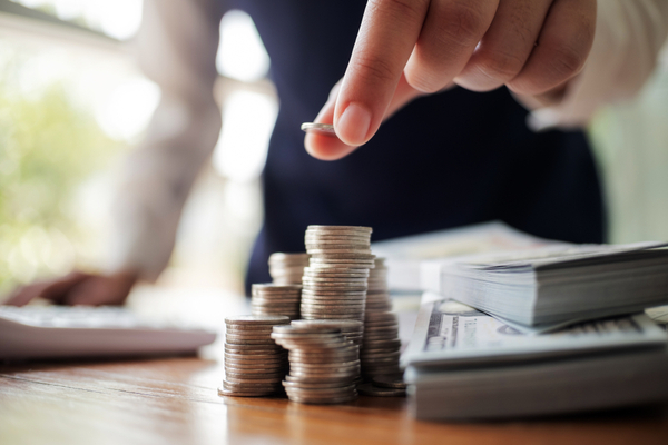 cdd-multiples-:-un-rappel-de-salaire-pour-les-periodes-intercontrat-?