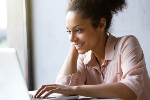 urssaf-:-une-nouvelle-plateforme-web-pour-les-artisans-et-les-commercants