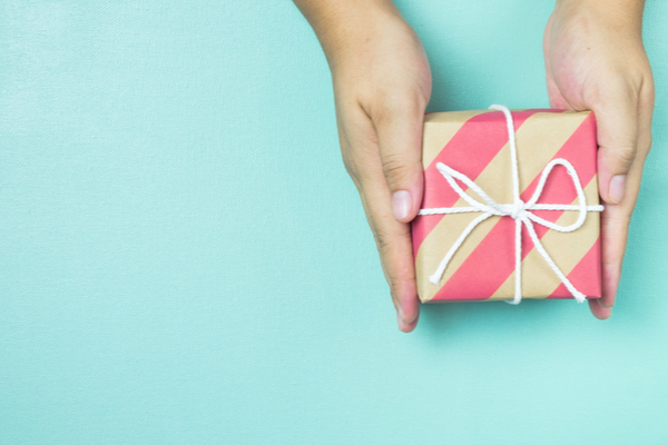 professionnels-de-sante-et-industriels-:-une-faq-pour-clarifier-le-«-dispositif-anti-cadeaux-»